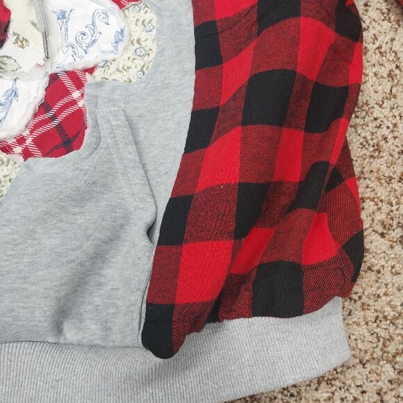 3287 Size XL/ 1X Upcycled Hoodie Sweat Shirt With Flannel Sleeves and Quilted - Picture 4 of 6